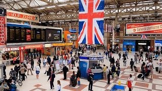 A Walk Through The London Victoria Station London England [upl. by Ahtilat]